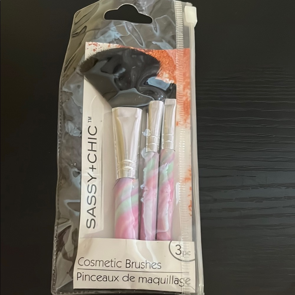 Sassy + Chic Pink Cosmetic Brushes